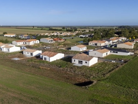Terrain de 433m² à vendre à Courçon (17)
