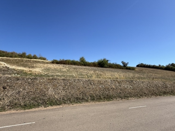 Terrain de 1 684m² à vendre à Quenne (89)