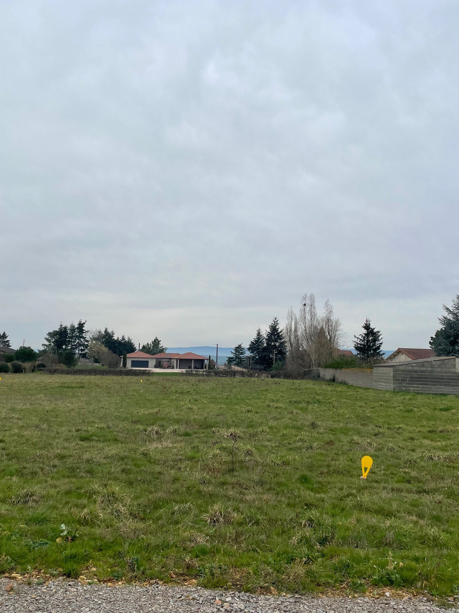 Terrain de 686m² à vendre à Marcigny (71)