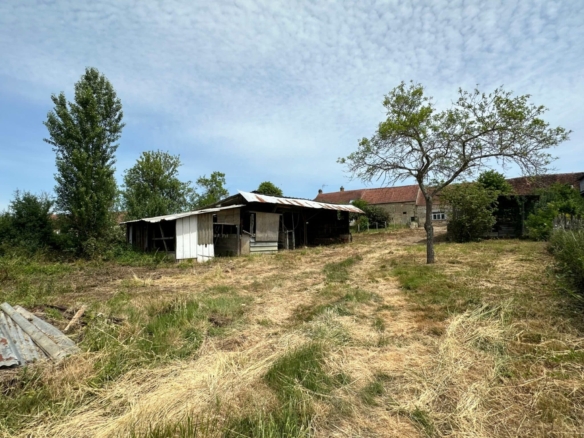 Terrain de 881m² à vendre à Perrigny (89)
