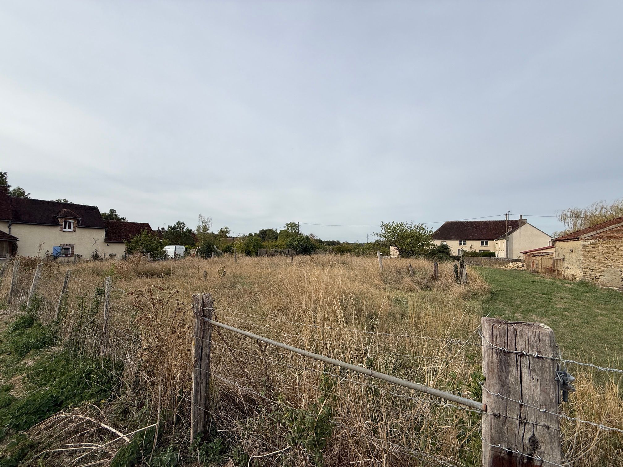 Terrain de 964m² à vendre à Jaulges (89)