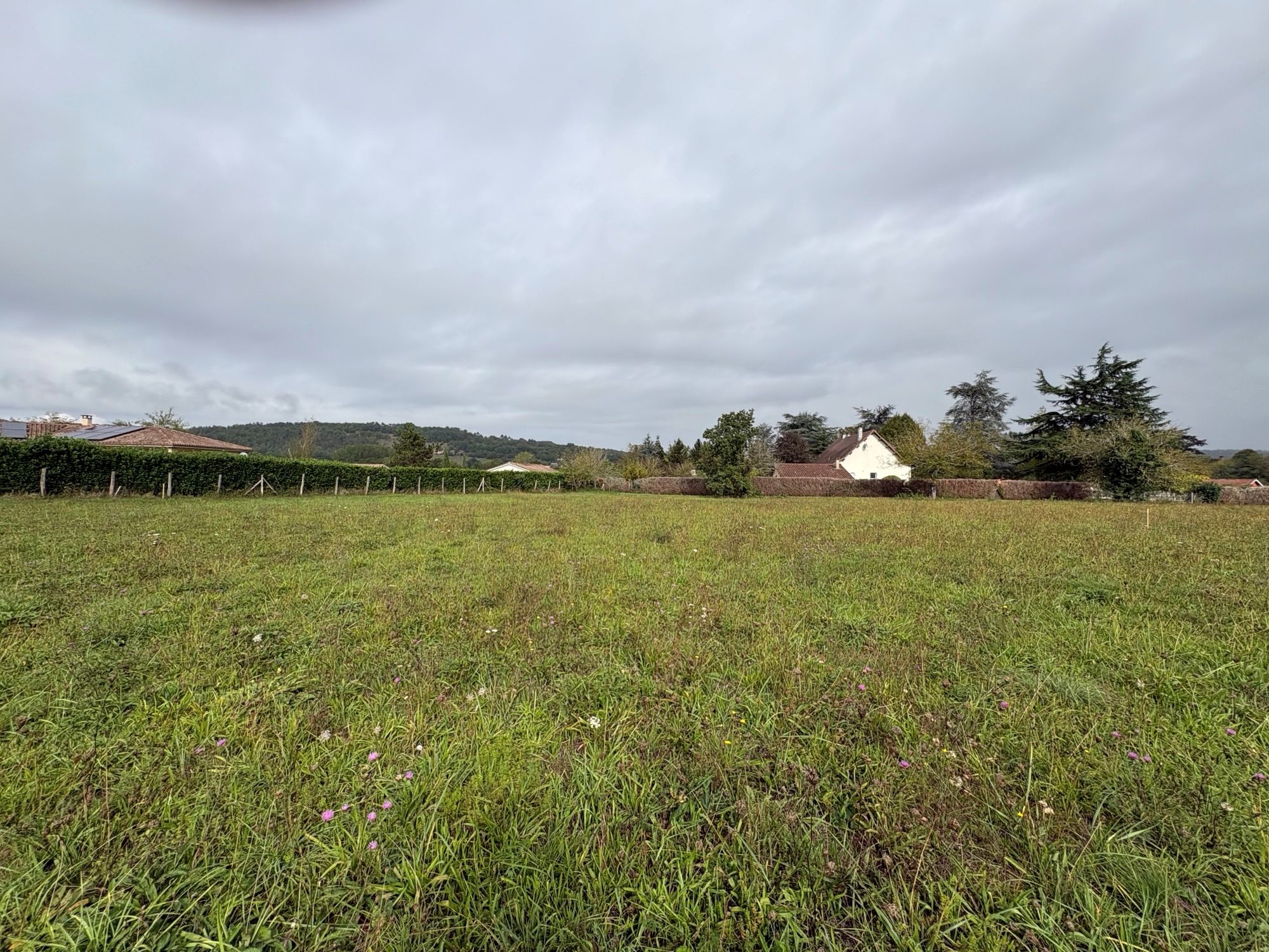 Terrain de 1 650m² à vendre à Bassillac (24)