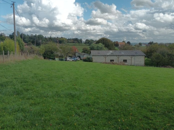 Terrain de 1 135m² à vendre à Thiviers (24)