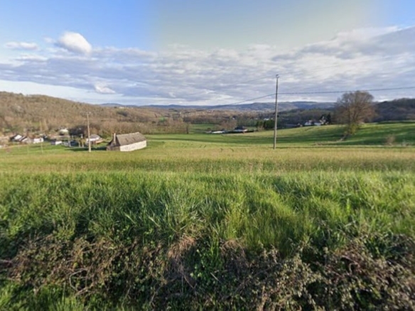 Terrain de 1 716m² à vendre à Brignac-la-Plaine (19)