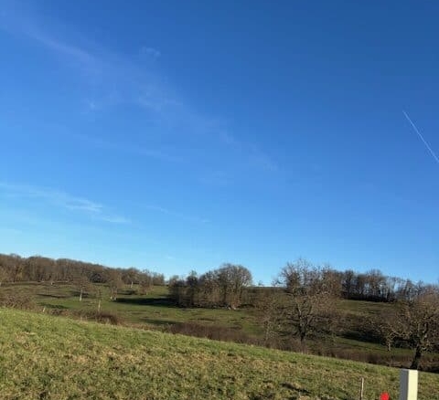 Terrain de 1 059m² à vendre à Marcilly-lès-Buxy (71)