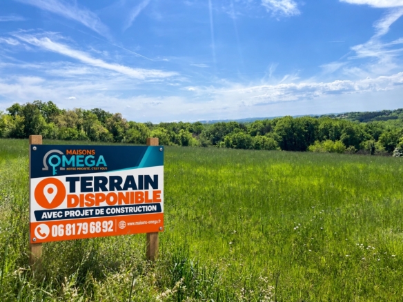 Terrain de 1 200m² à vendre à Le Roc (46)