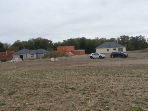 Terrain de 800m² à vendre à Charmont-sous-Barbuise (10)