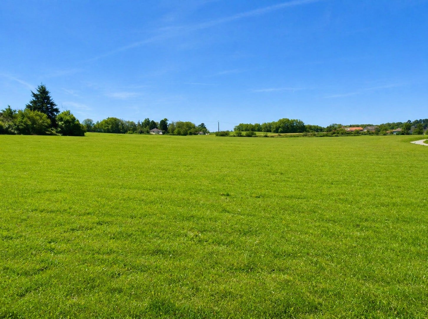Terrain de 1 500m² à vendre à Saint-Saud-Lacoussière (24)