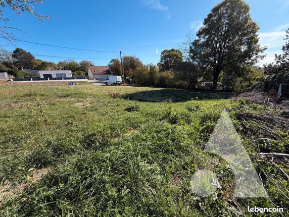 Terrain de 822m² à vendre à Dole (39)