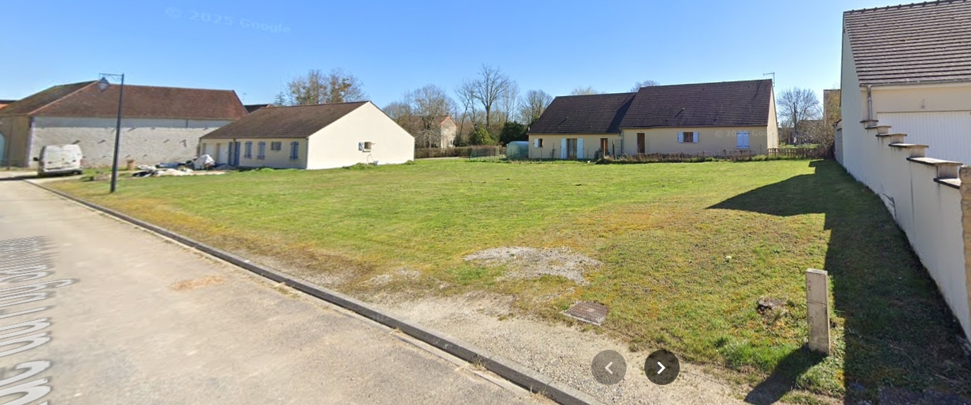 Terrain de 900m² à vendre à Lasson (89)