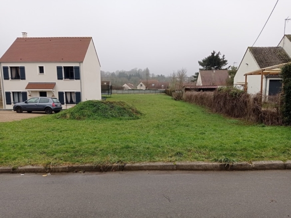 Terrain de 500m² à vendre à Rozay-en-Brie (77)