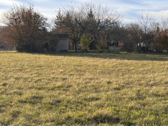 Terrain de 1 114m² à vendre à Verteillac (24)