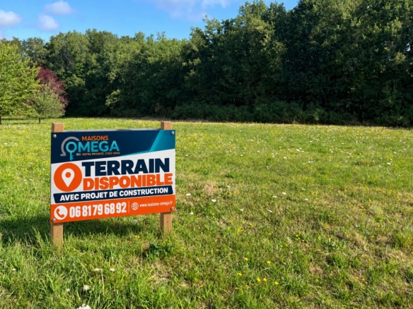 Terrain de 1 500m² à vendre à Gourdon (46)